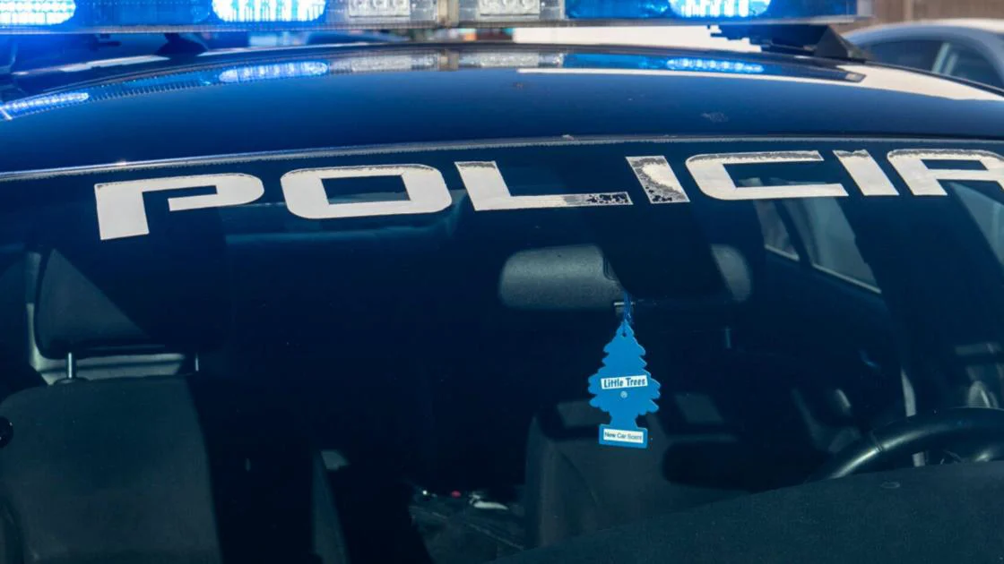 Encuentran cuerpo calcinado en playa de Piñones